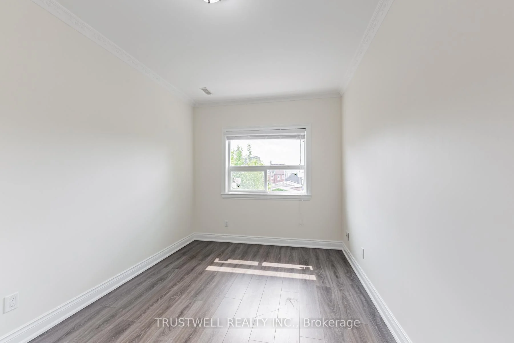 Photo 26 of 142 Borden Street, Toronto, University — HOMEH
