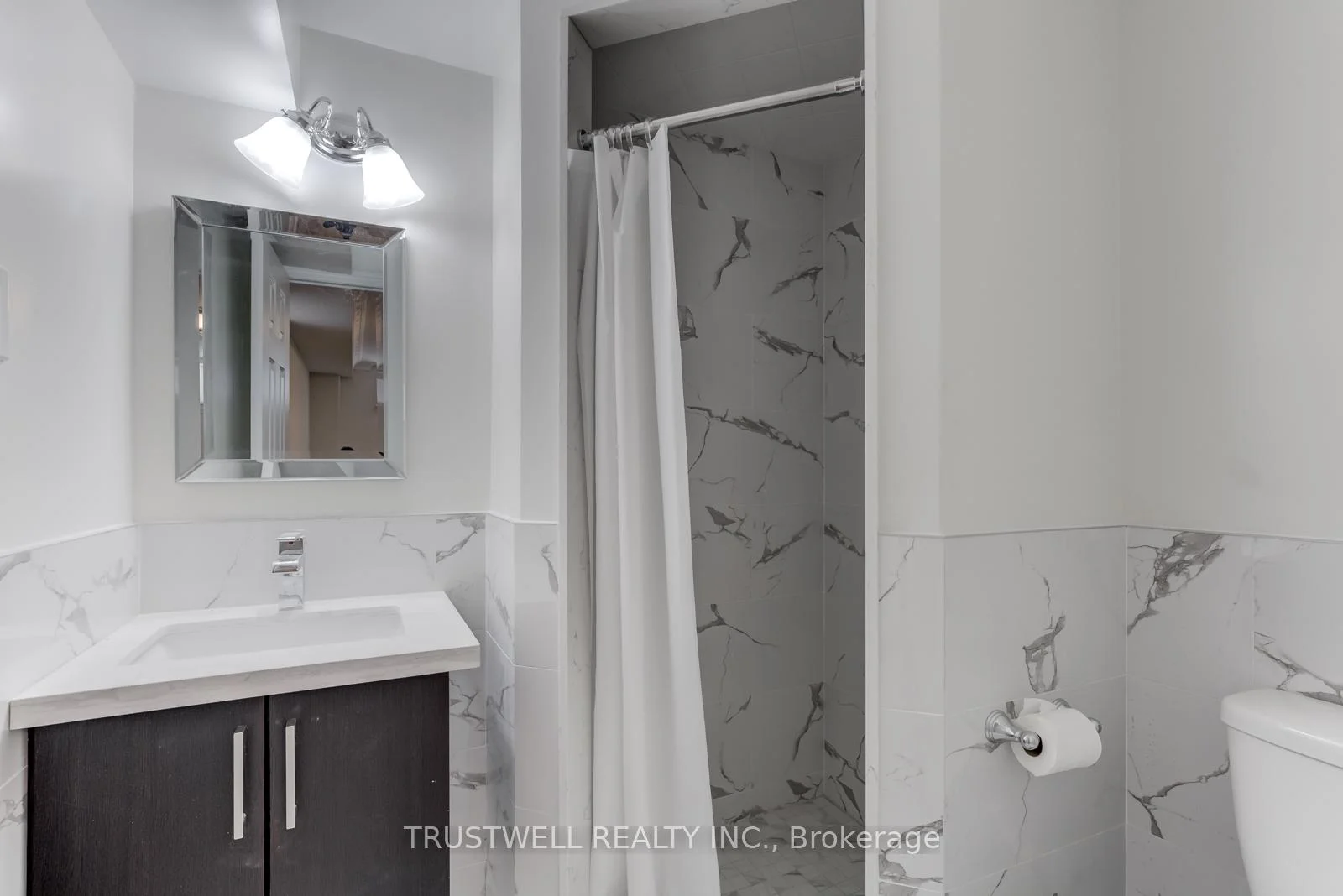 Photo 41 of 142 Borden Street, Toronto, University — HOMEH
