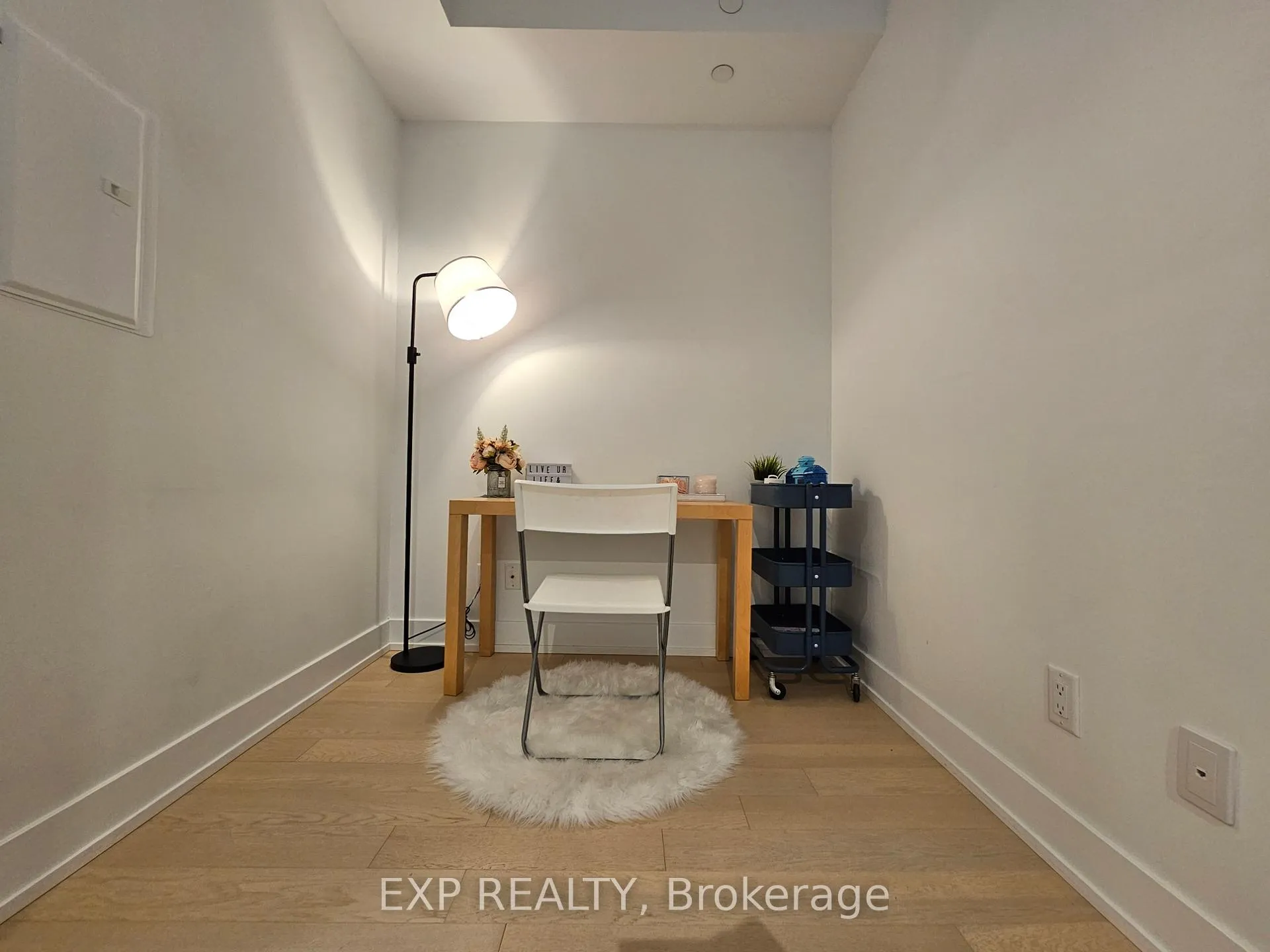Photo 7 of Unit 1209, 7 Grenville Street, Toronto, Bay Street Corridor — HOMEH