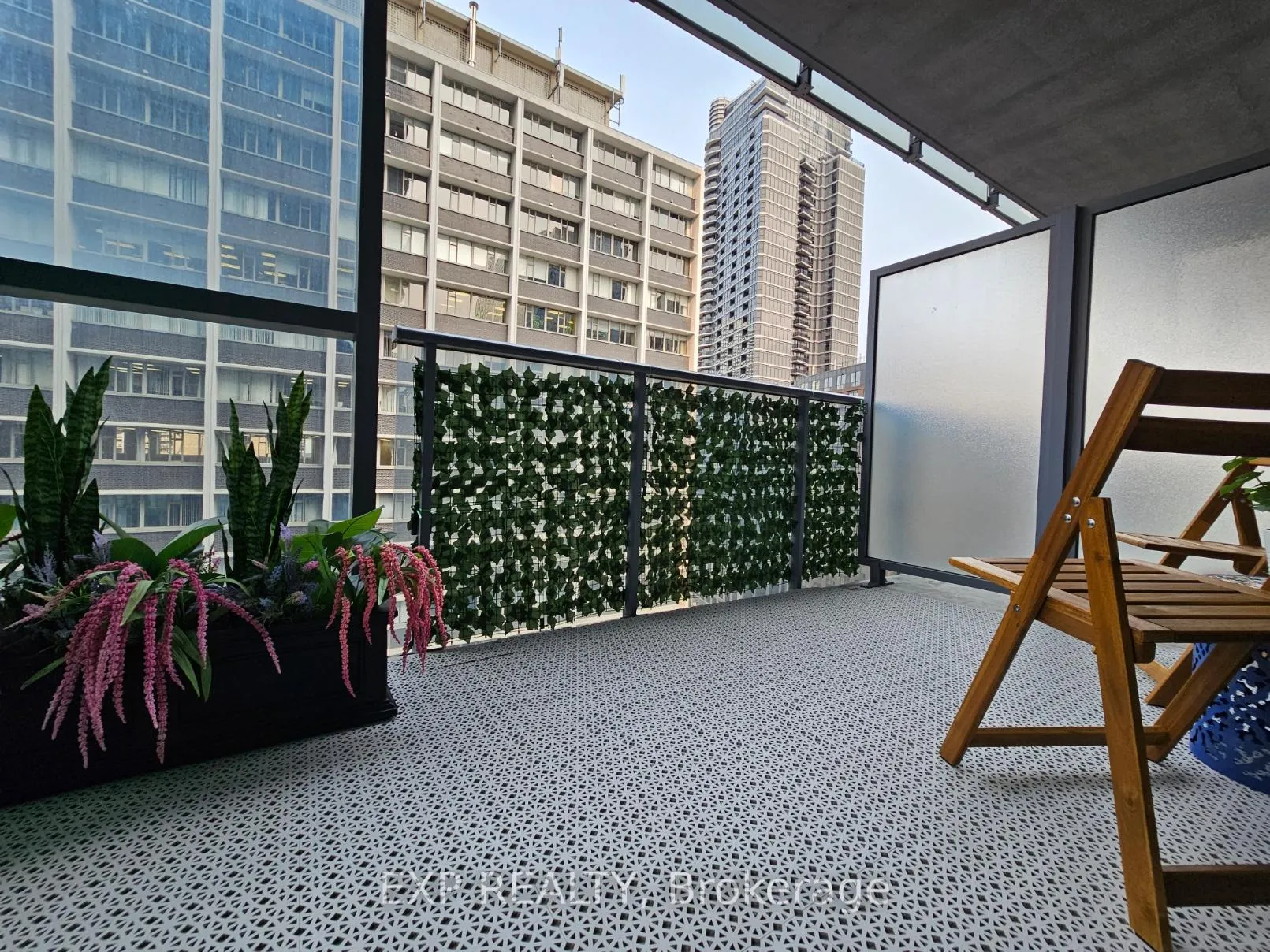 Photo 15 of Unit 1209, 7 Grenville Street, Toronto, Bay Street Corridor — HOMEH