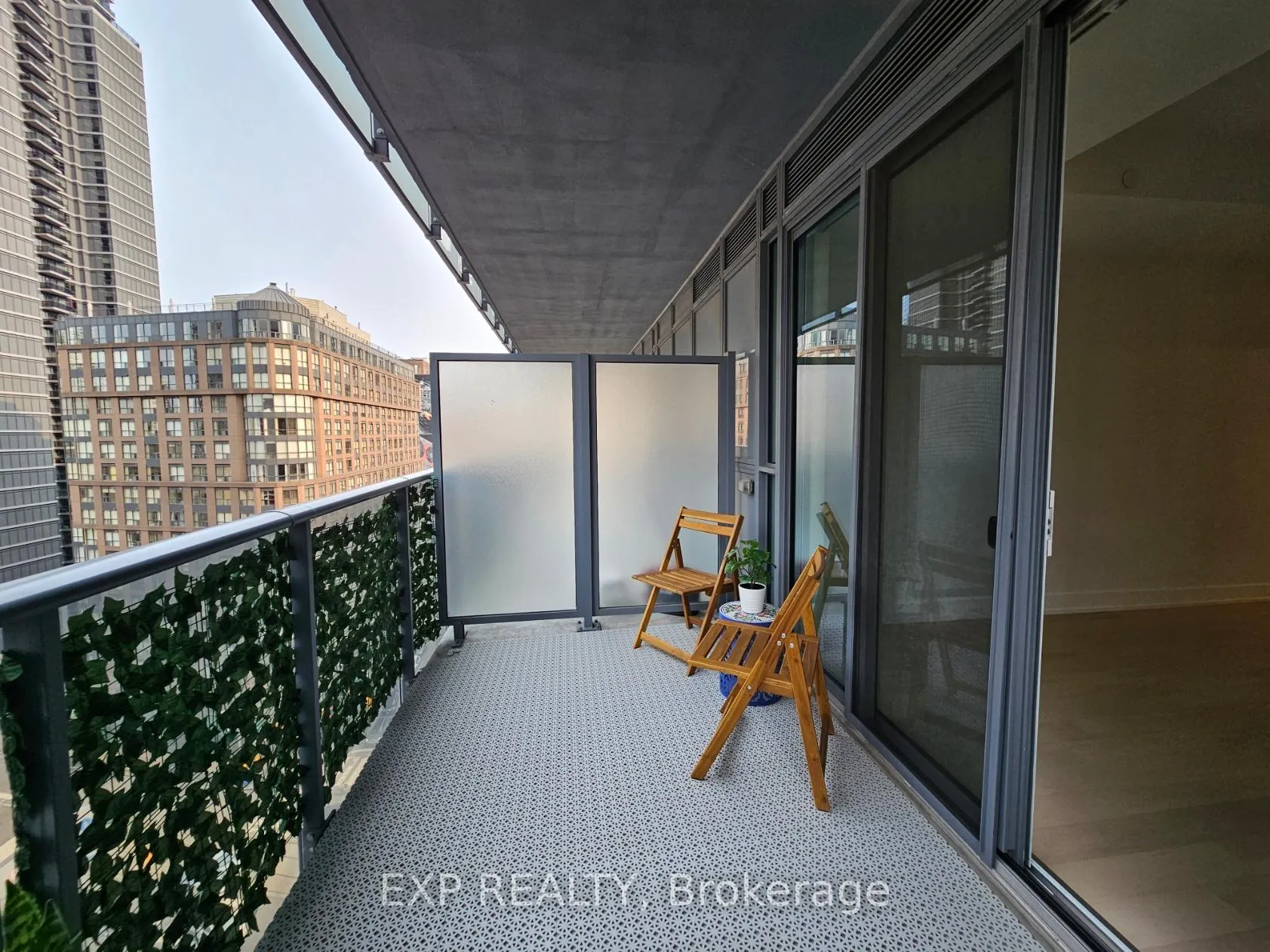 Photo 16 of Unit 1209, 7 Grenville Street, Toronto, Bay Street Corridor — HOMEH