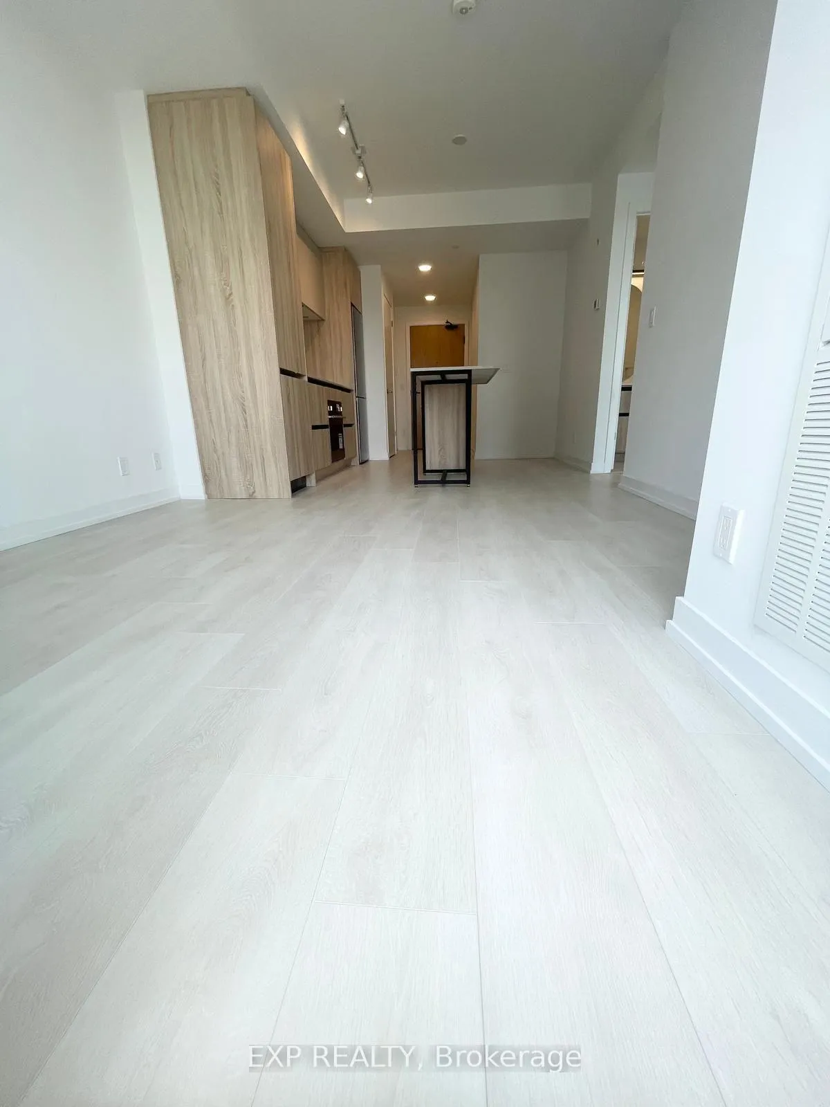 Photo 6 of Unit 917, 7950 Bathurst Street, Vaughan, Beverley Glen — HOMEH