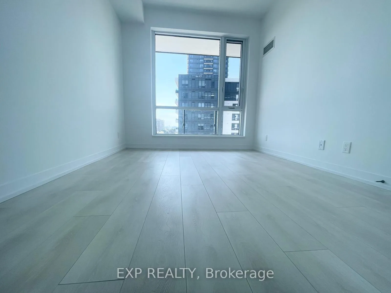 Photo 10 of Unit 917, 7950 Bathurst Street, Vaughan, Beverley Glen — HOMEH
