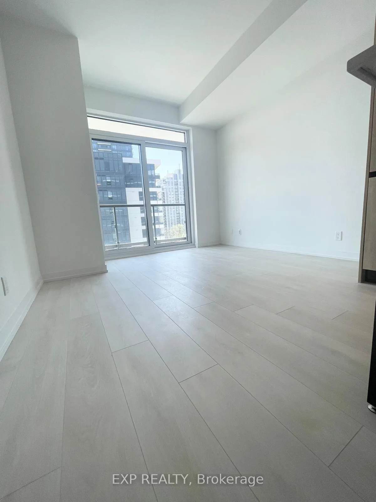Photo 11 of Unit 917, 7950 Bathurst Street, Vaughan, Beverley Glen — HOMEH