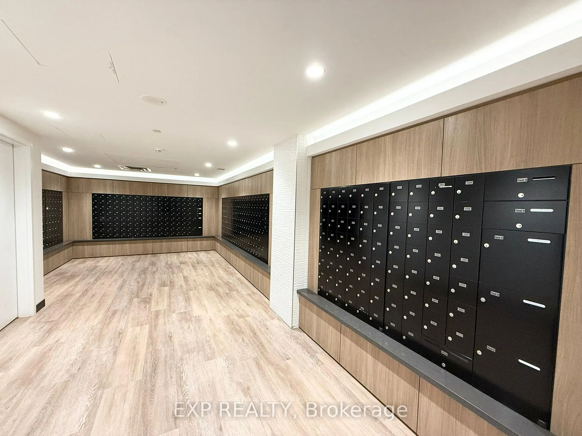 Photo 19 of Unit 917, 7950 Bathurst Street, Vaughan, Beverley Glen — HOMEH