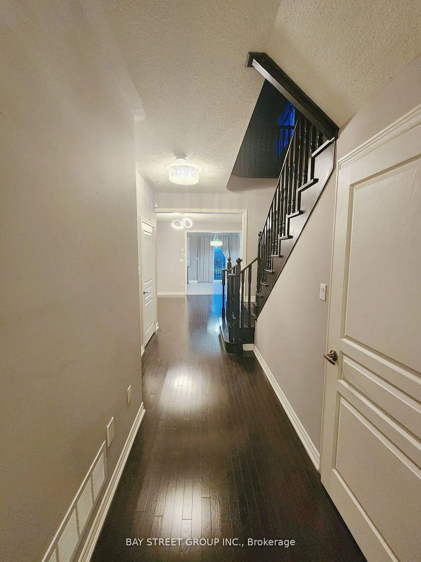 Photo 3 of 93 Alexie Way, Vaughan, Vellore Village — HOMEH