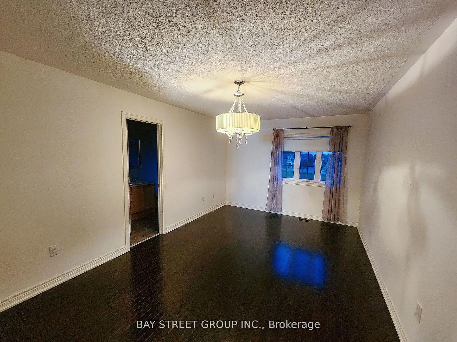 Photo 7 of 93 Alexie Way, Vaughan, Vellore Village — HOMEH