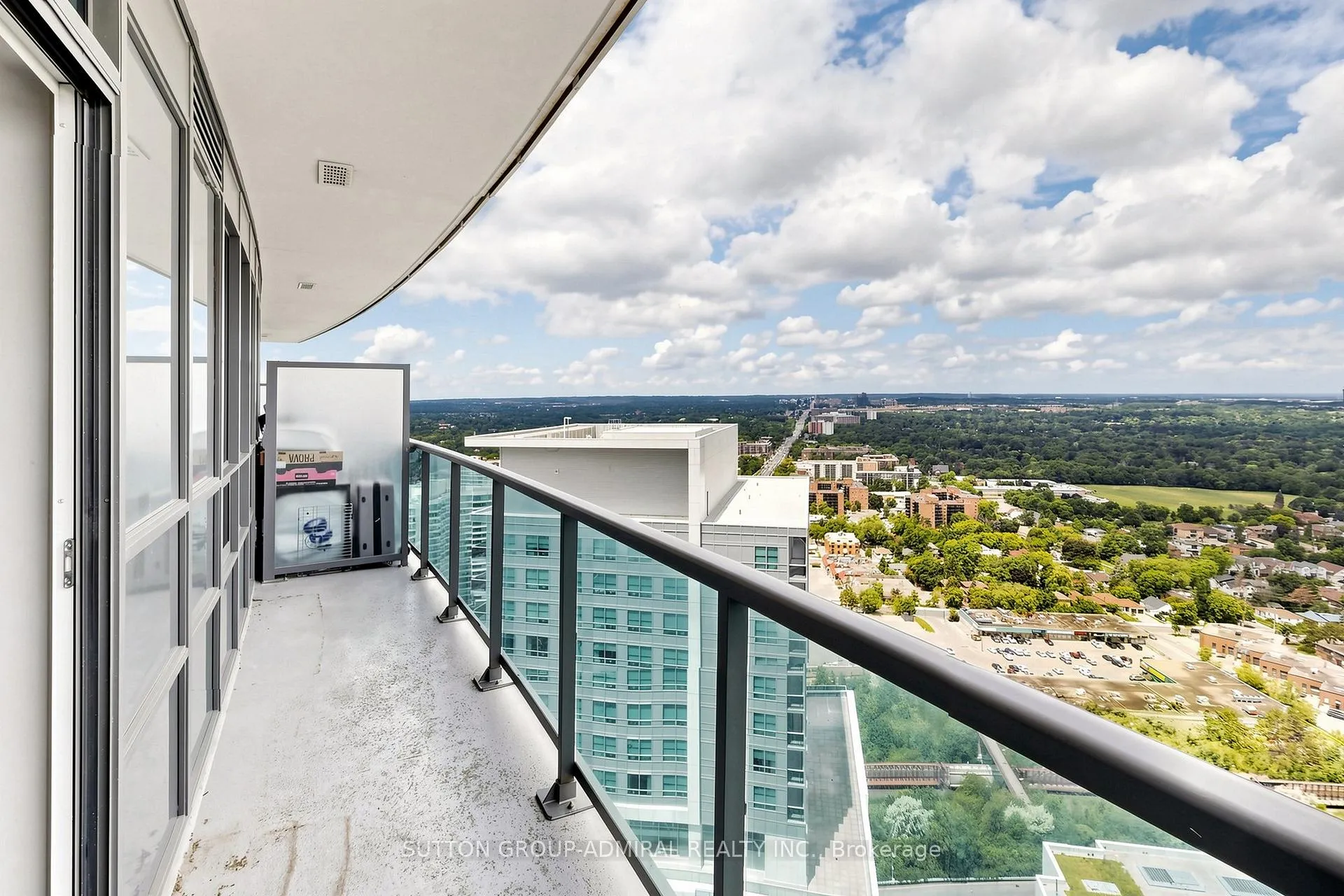 Photo 17 of Unit 2703, 7171 Yonge Street, Markham, Grandview — HOMEH