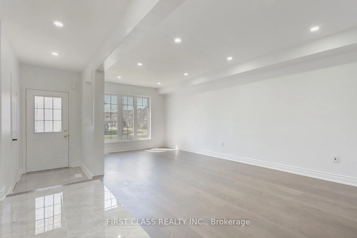Photo 4 of 1116 Bur Oak Avenue, Markham, Wismer — HOMEH