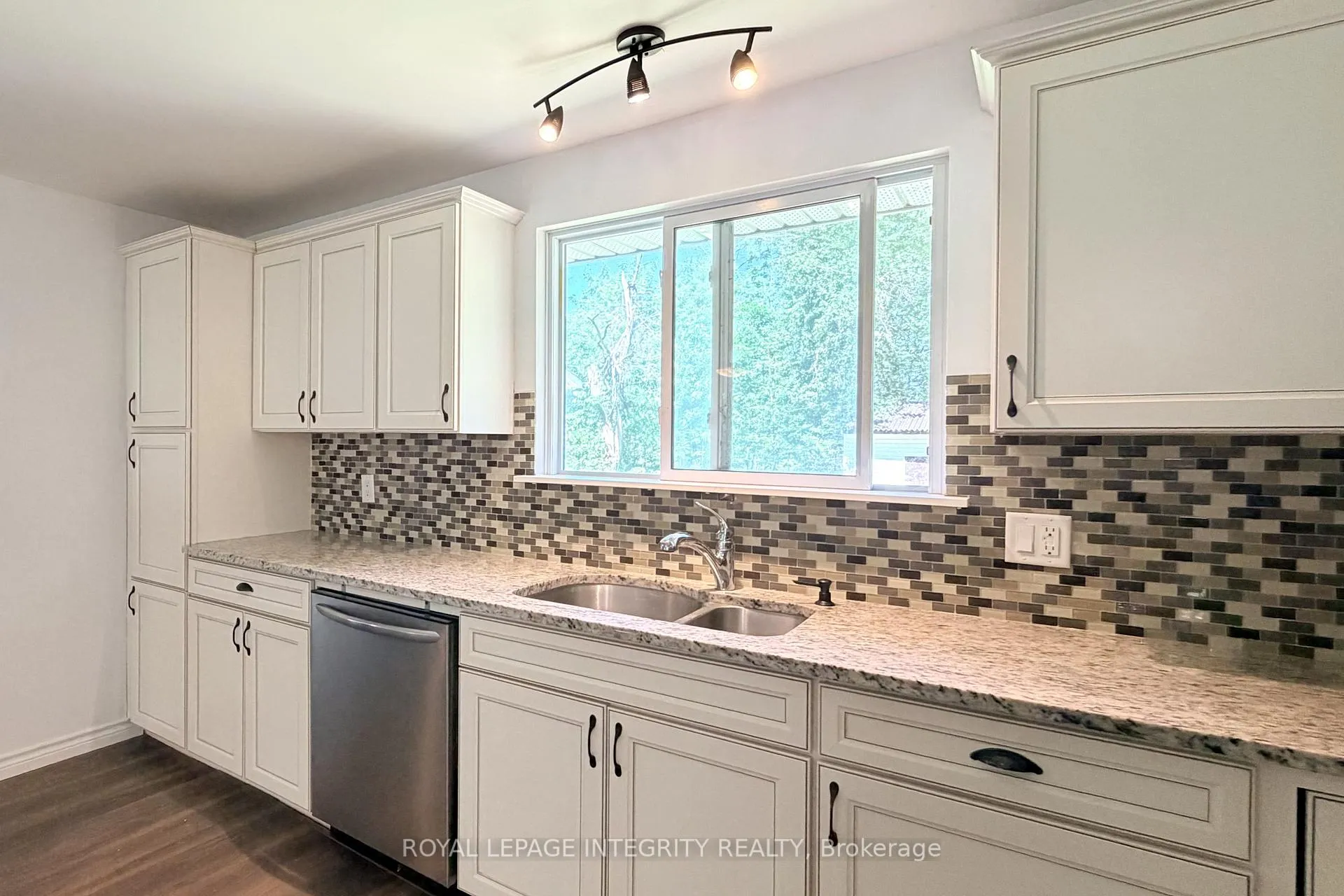 Photo 16 of 6330 Rothbourne Road, Ottawa, Huntley Ward (South East) — HOMEH