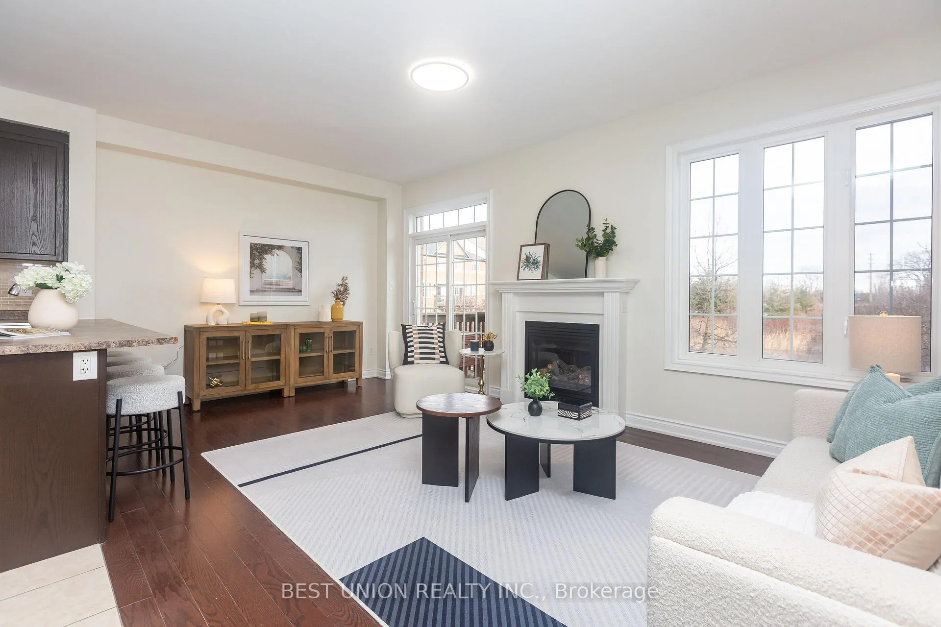Photo 5 of 31 Bernbridge Road, Markham, Cedar Grove — HOMEH