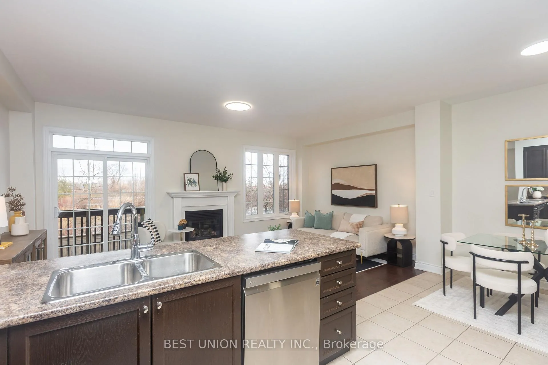 Photo 6 of 31 Bernbridge Road, Markham, Cedar Grove — HOMEH