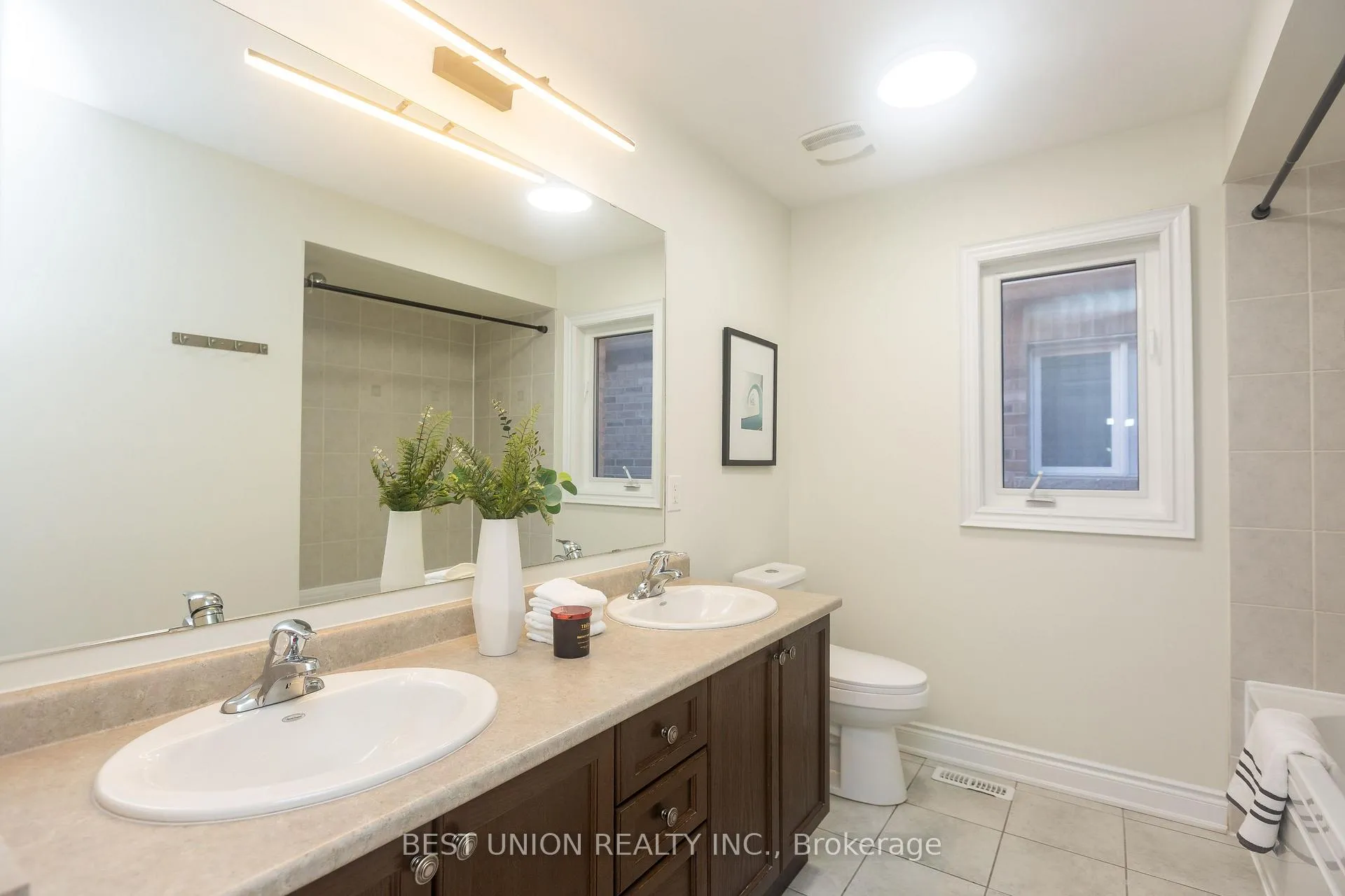 Photo 28 of 31 Bernbridge Road, Markham, Cedar Grove — HOMEH