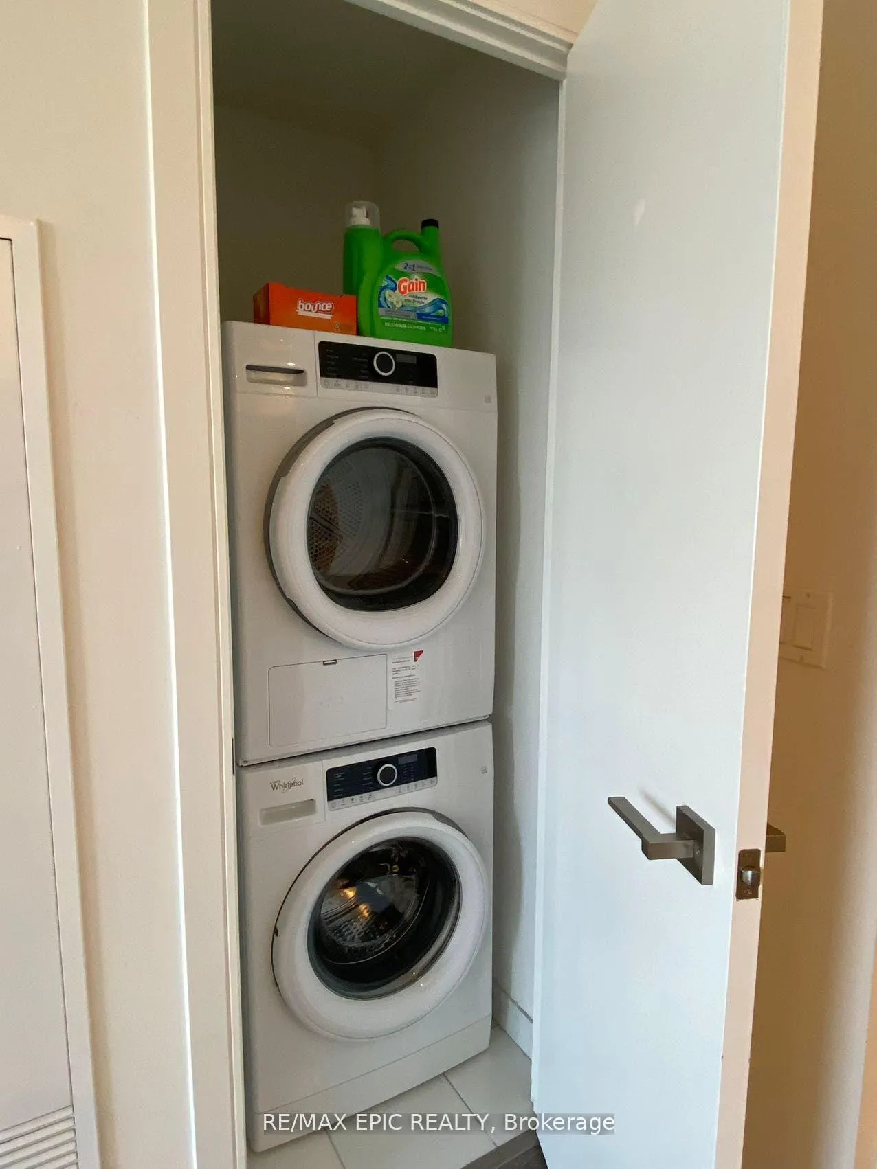 Photo 7 of Unit 2510, 89 Mcgill Street, Toronto, Church-Yonge Corridor — HOMEH