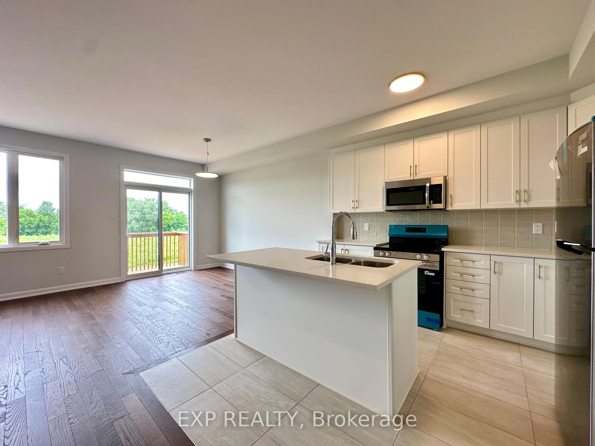 Photo 2 of 257 Bankside Way, Ottawa, Barrhaven - Half Moon Bay — HOMEH