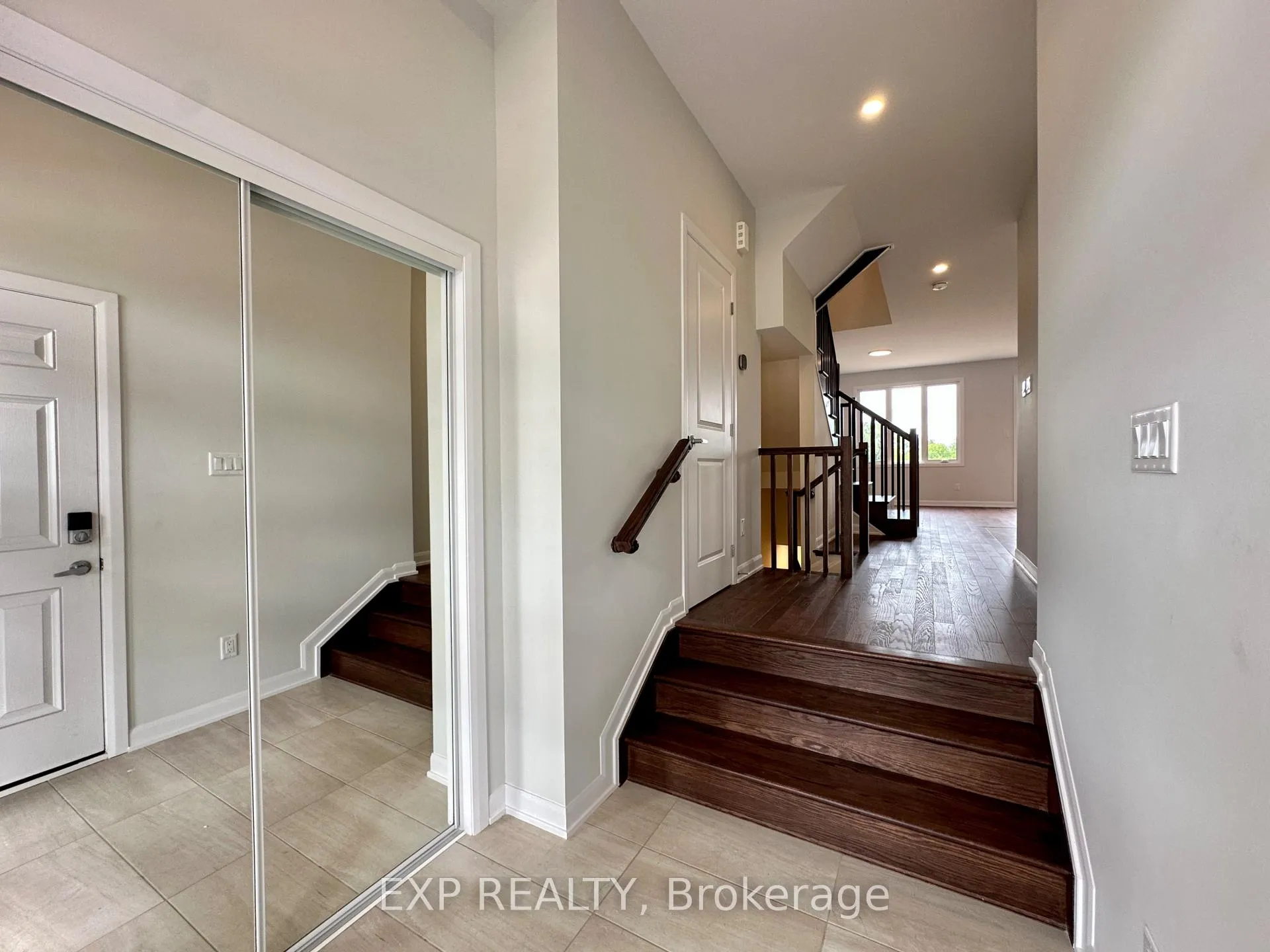 Photo 8 of 257 Bankside Way, Ottawa, Barrhaven - Half Moon Bay — HOMEH