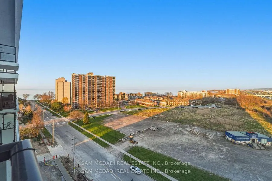 Photo 10 of Unit 1012, 461 Green Road, Hamilton, Lakeshore — HOMEH