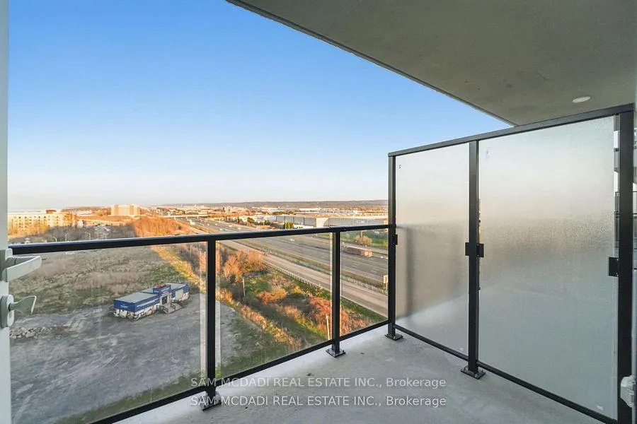 Photo 11 of Unit 1012, 461 Green Road, Hamilton, Lakeshore — HOMEH