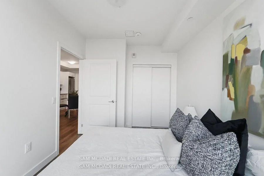 Photo 14 of Unit 1012, 461 Green Road, Hamilton, Lakeshore — HOMEH