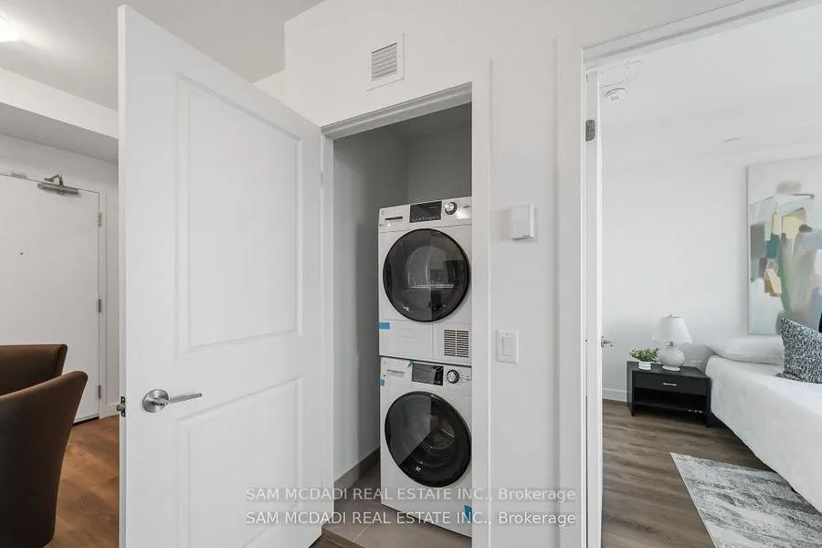 Photo 17 of Unit 1012, 461 Green Road, Hamilton, Lakeshore — HOMEH