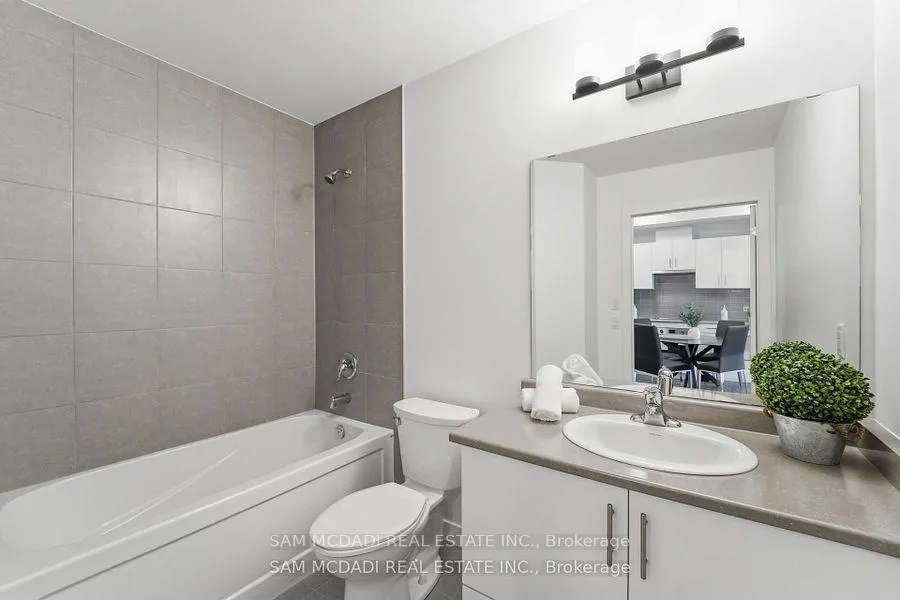 Photo 18 of Unit 1012, 461 Green Road, Hamilton, Lakeshore — HOMEH