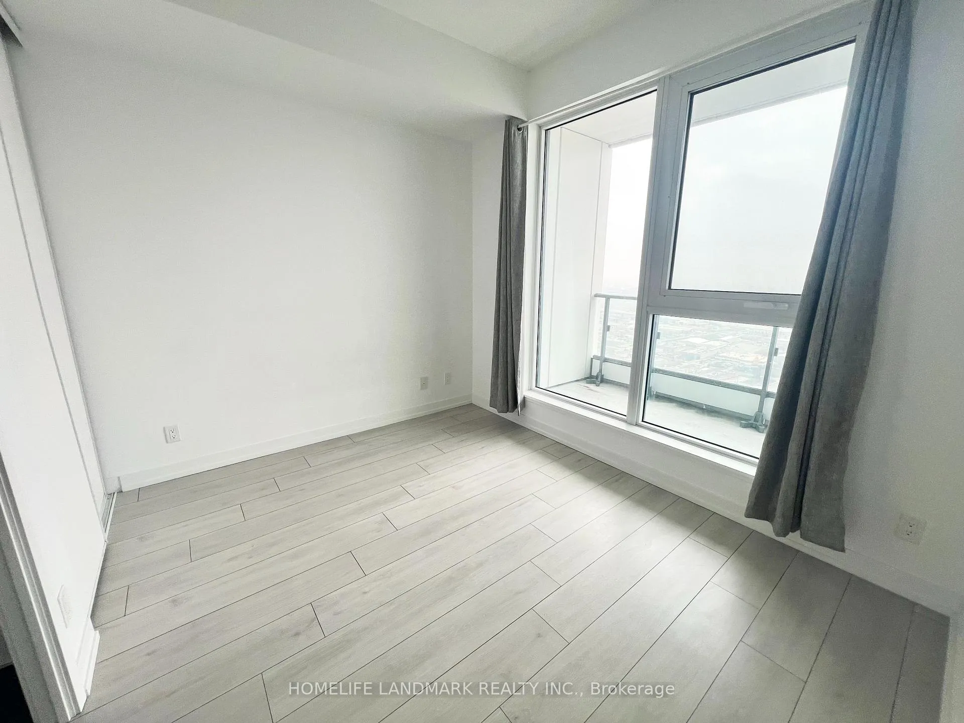 Photo 7 of Unit 5708, 950 Portage Parkway, Vaughan, Vaughan Corporate Centre — HOMEH