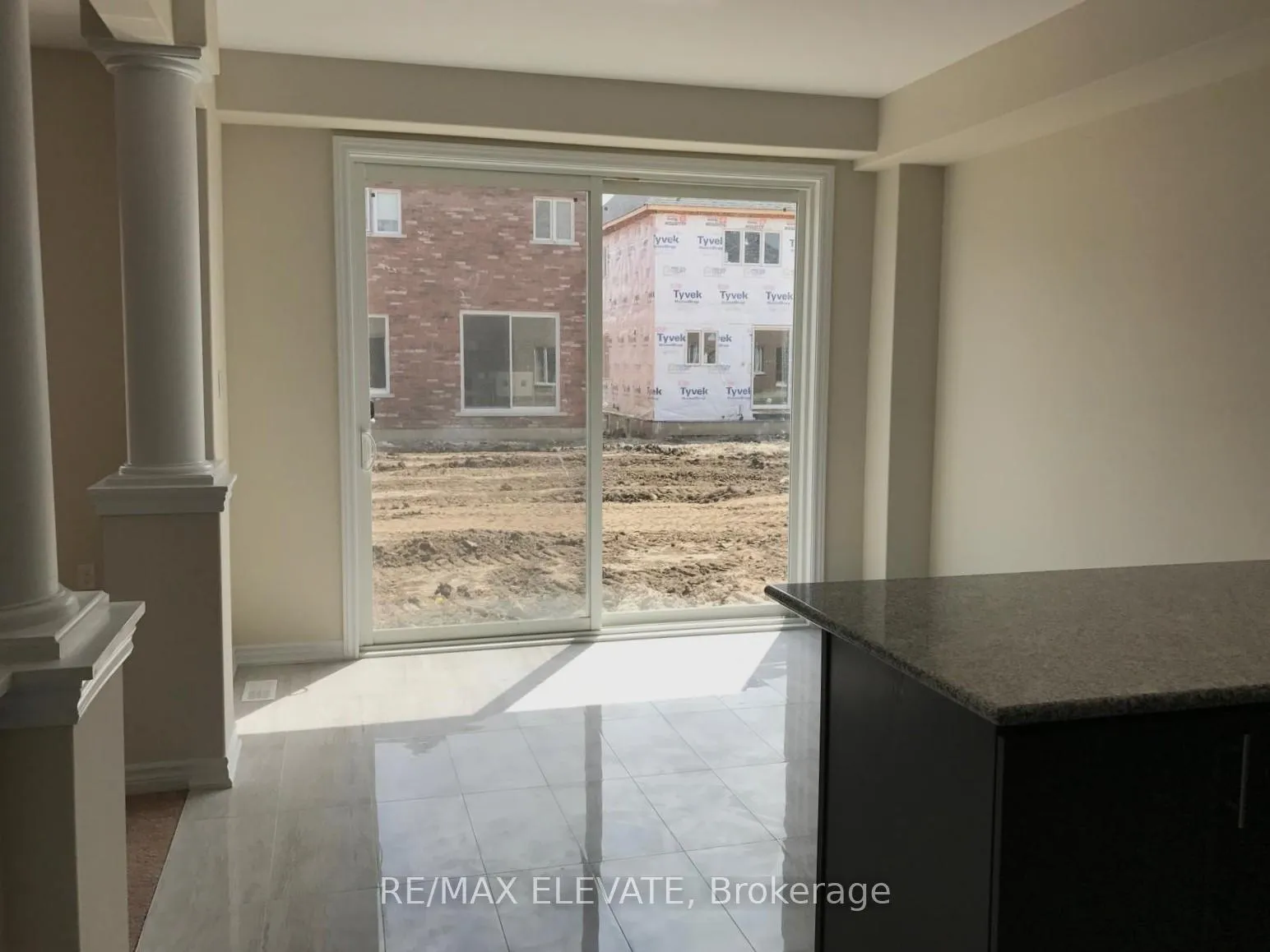Photo 3 of 77 Morrison Avenue, New Tecumseth, Alliston — HOMEH