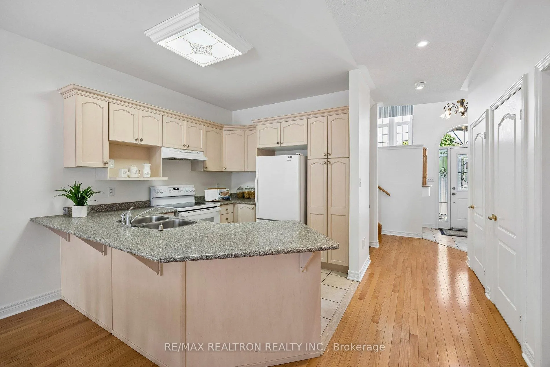 Photo 4 of 30 Trelawny Road, Markham, Greensborough — HOMEH