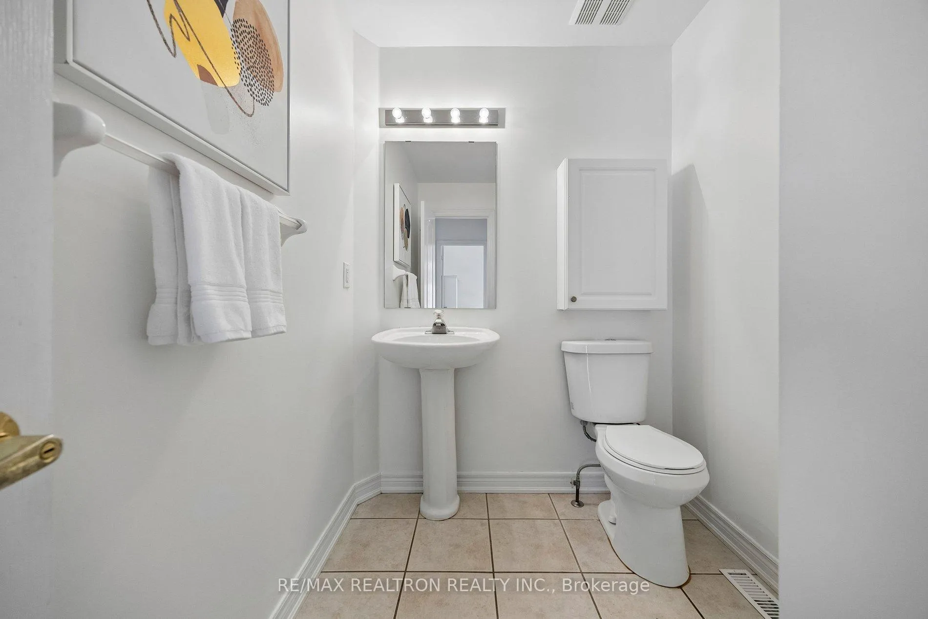 Photo 15 of 30 Trelawny Road, Markham, Greensborough — HOMEH