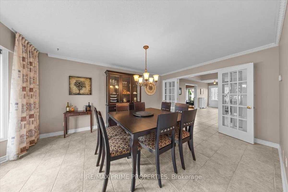 Photo 10 of 556 Falwyn Crescent, Ottawa, Fallingbrook/Ridgemount — HOMEH