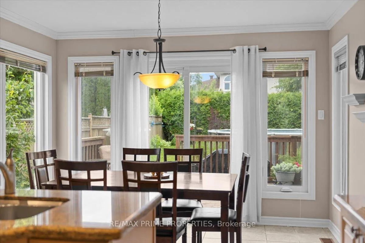 Photo 20 of 556 Falwyn Crescent, Ottawa, Fallingbrook/Ridgemount — HOMEH