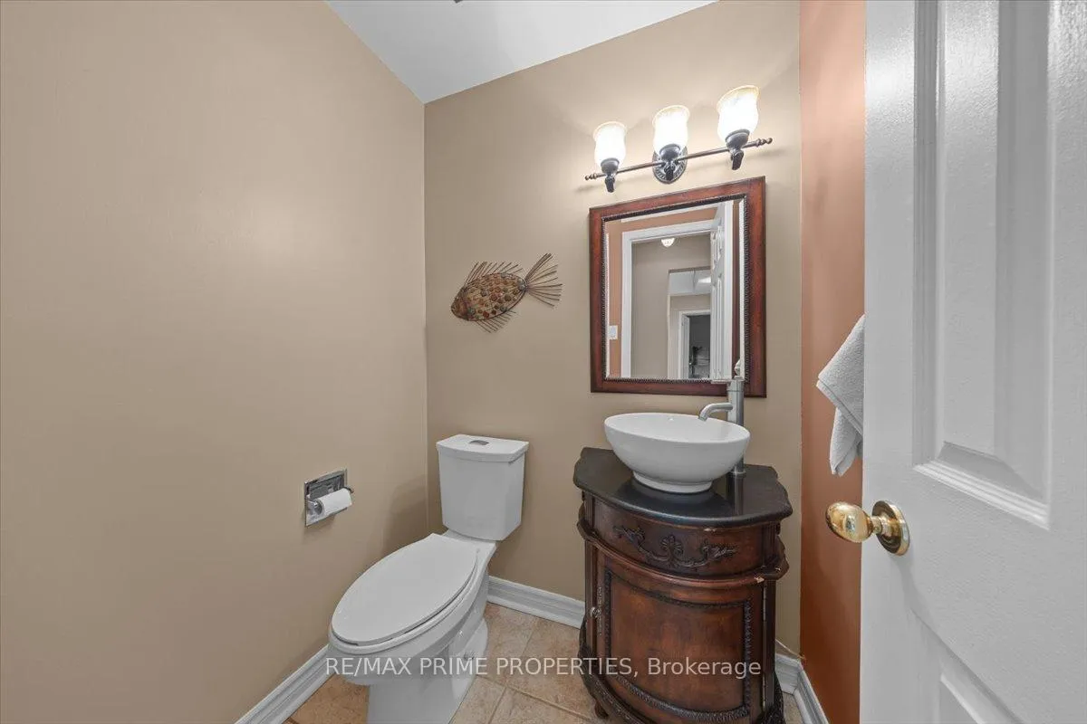 Photo 23 of 556 Falwyn Crescent, Ottawa, Fallingbrook/Ridgemount — HOMEH
