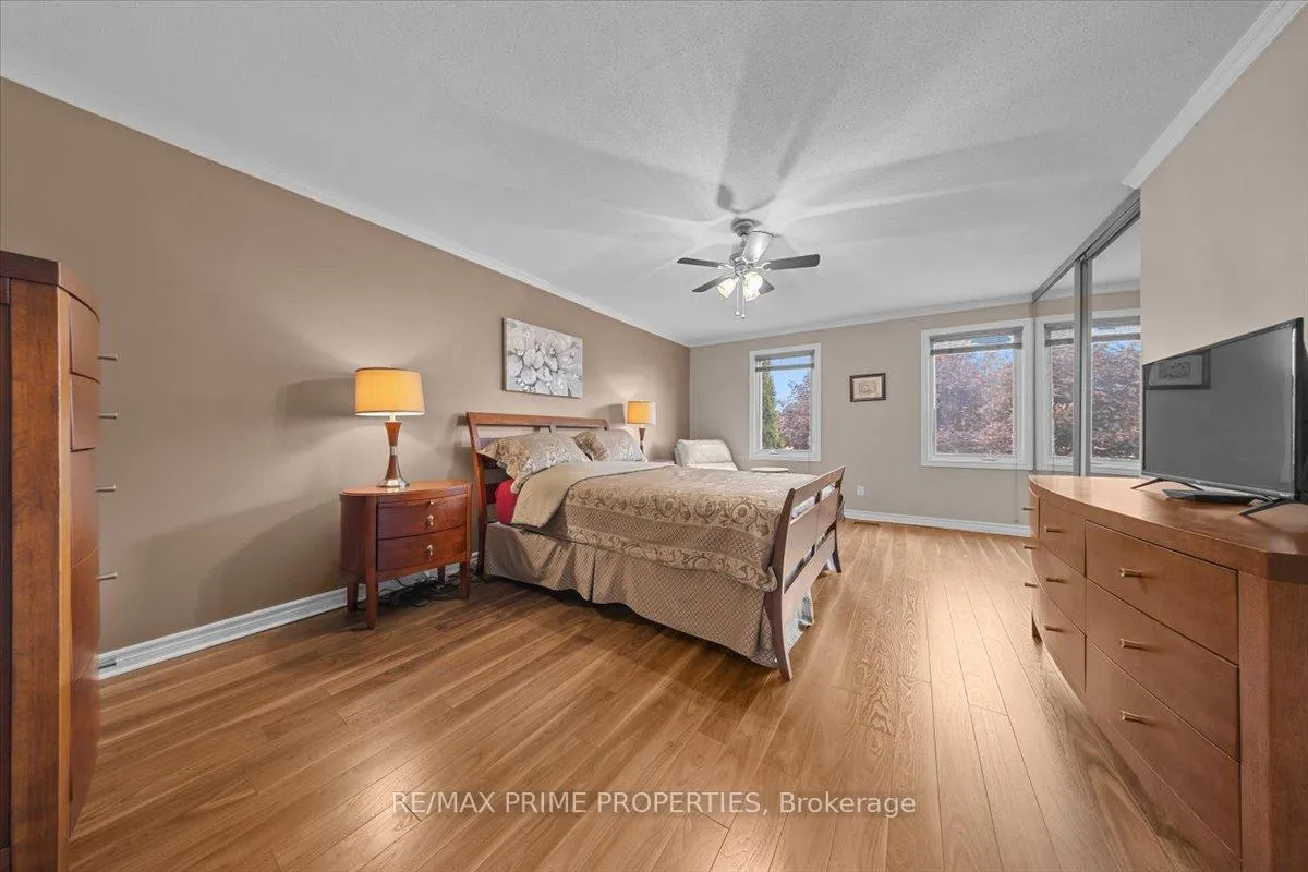 Photo 28 of 556 Falwyn Crescent, Ottawa, Fallingbrook/Ridgemount — HOMEH