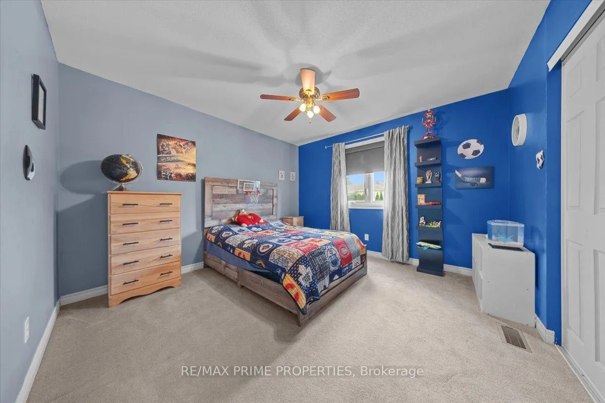 Photo 32 of 556 Falwyn Crescent, Ottawa, Fallingbrook/Ridgemount — HOMEH