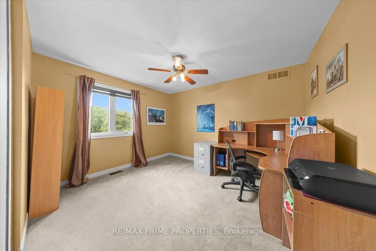 Photo 33 of 556 Falwyn Crescent, Ottawa, Fallingbrook/Ridgemount — HOMEH