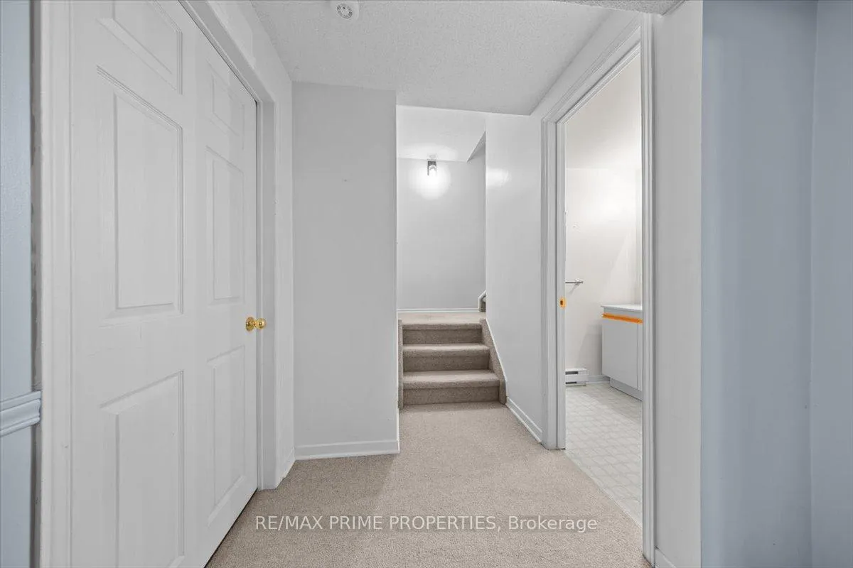 Photo 35 of 556 Falwyn Crescent, Ottawa, Fallingbrook/Ridgemount — HOMEH