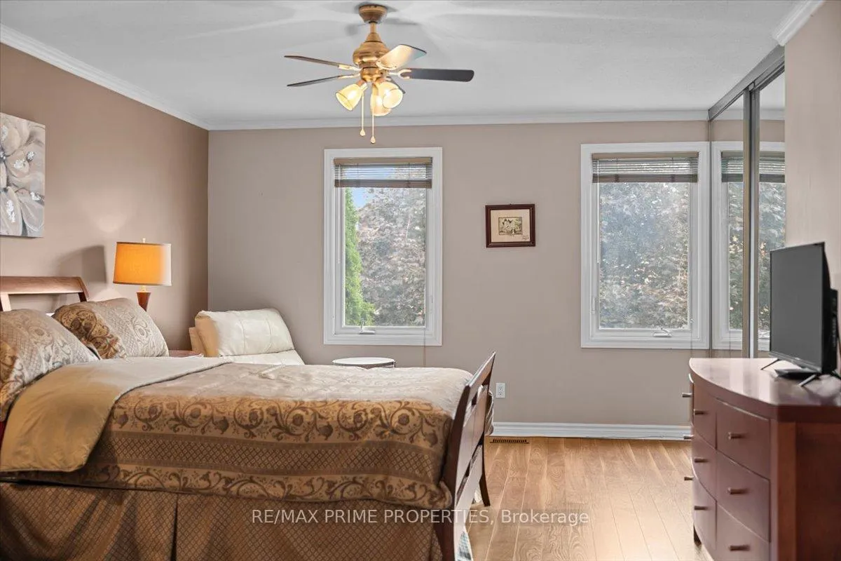 Photo 40 of 556 Falwyn Crescent, Ottawa, Fallingbrook/Ridgemount — HOMEH
