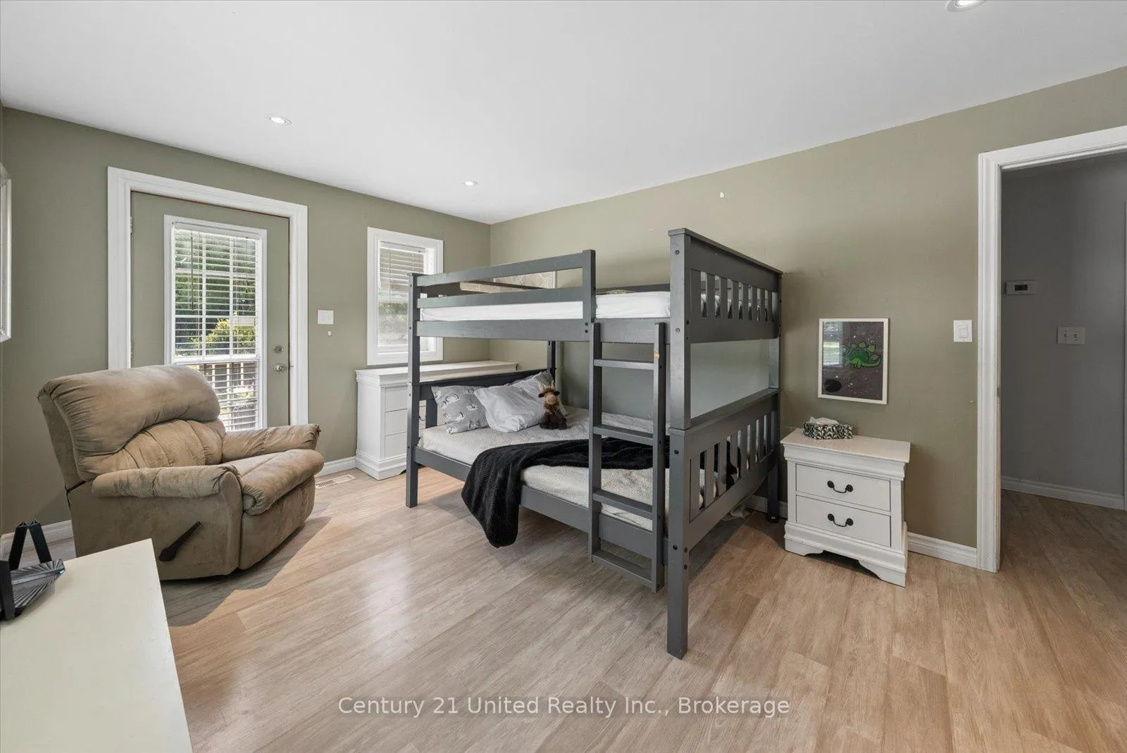 Photo 30 of 1507 Cedar Valley Road, Cavan Monaghan, Cavan Twp — HOMEH
