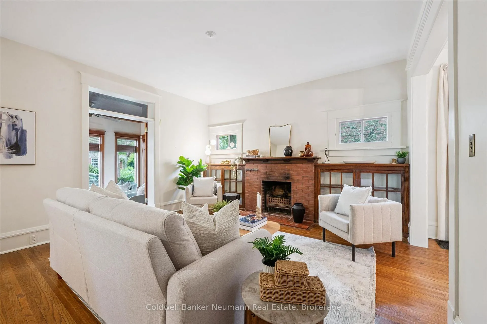 Photo 9 of 53 Hillcrest Drive, Guelph, St. George's — HOMEH