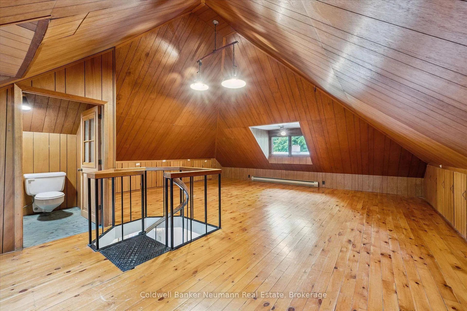 Photo 29 of 53 Hillcrest Drive, Guelph, St. George's — HOMEH