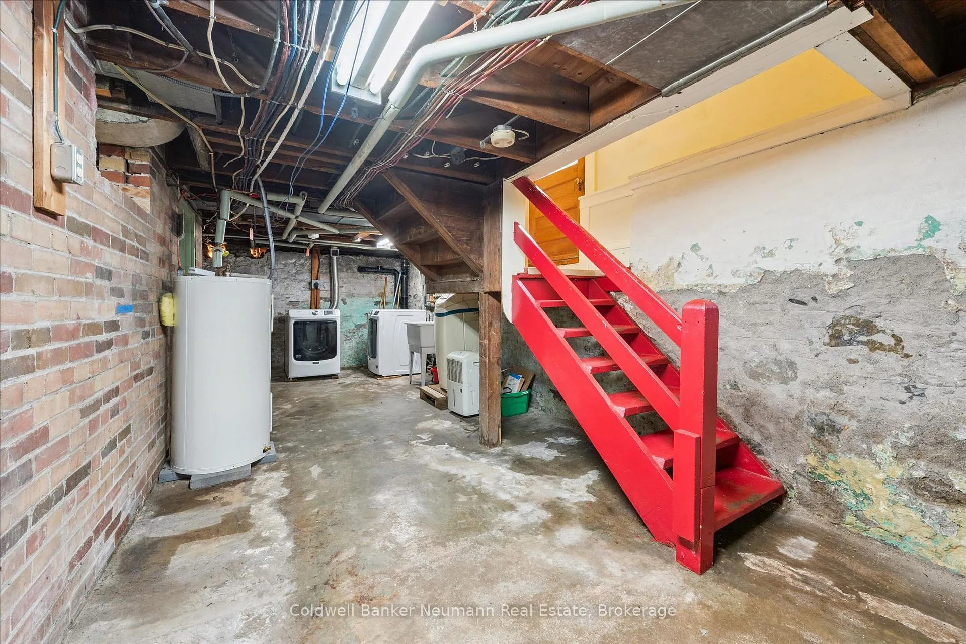 Photo 32 of 53 Hillcrest Drive, Guelph, St. George's — HOMEH