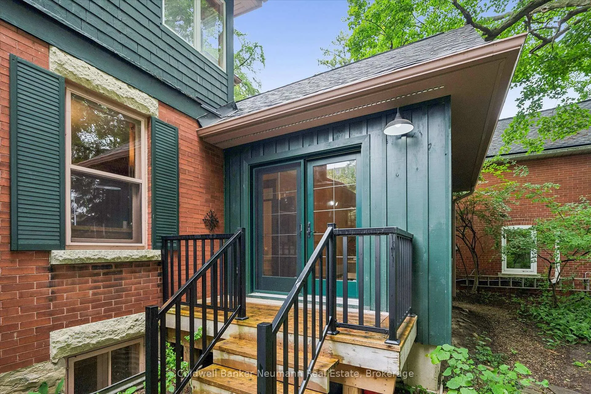 Photo 36 of 53 Hillcrest Drive, Guelph, St. George's — HOMEH