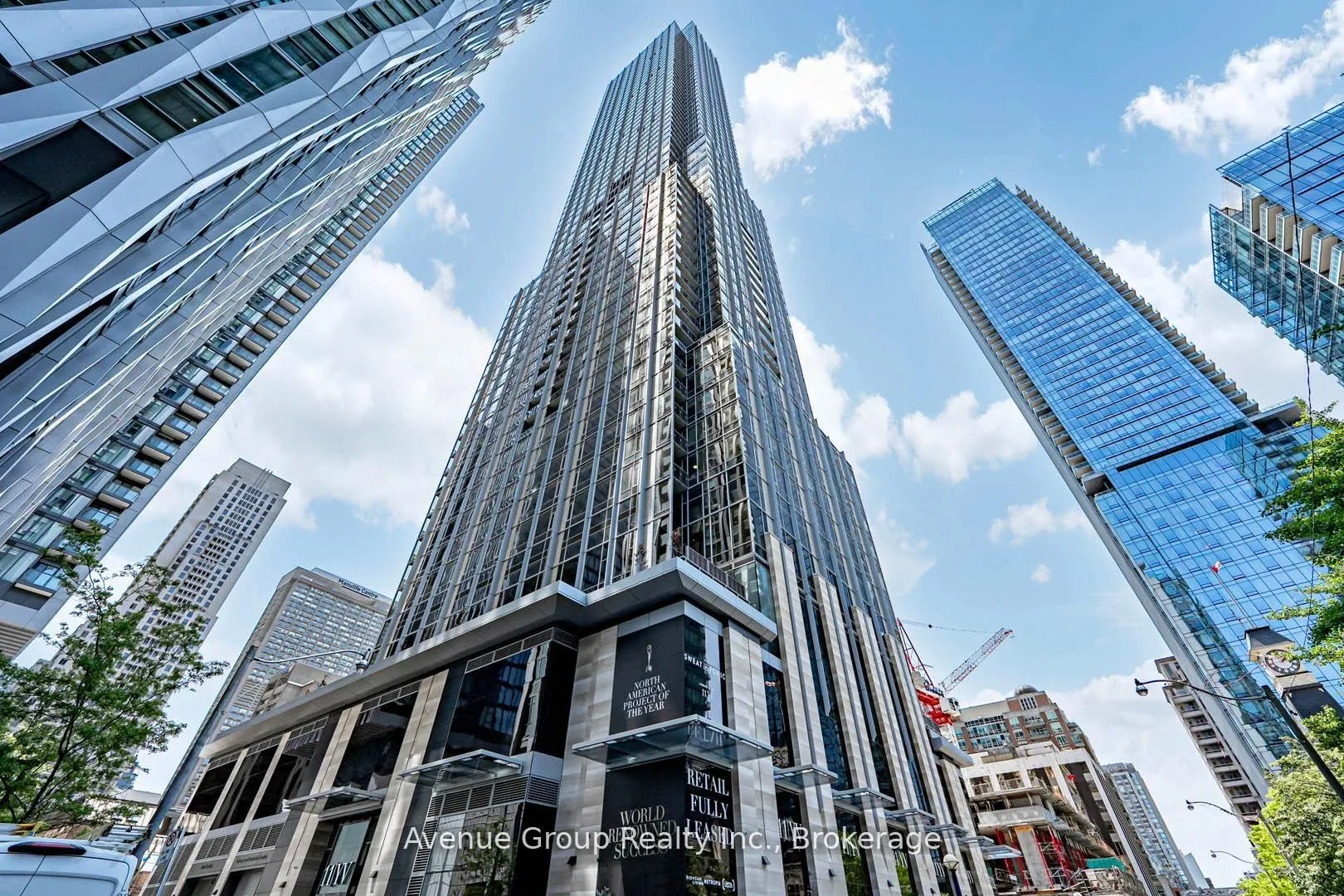 Front of Unit 2812, 11 Yorkville Avenue