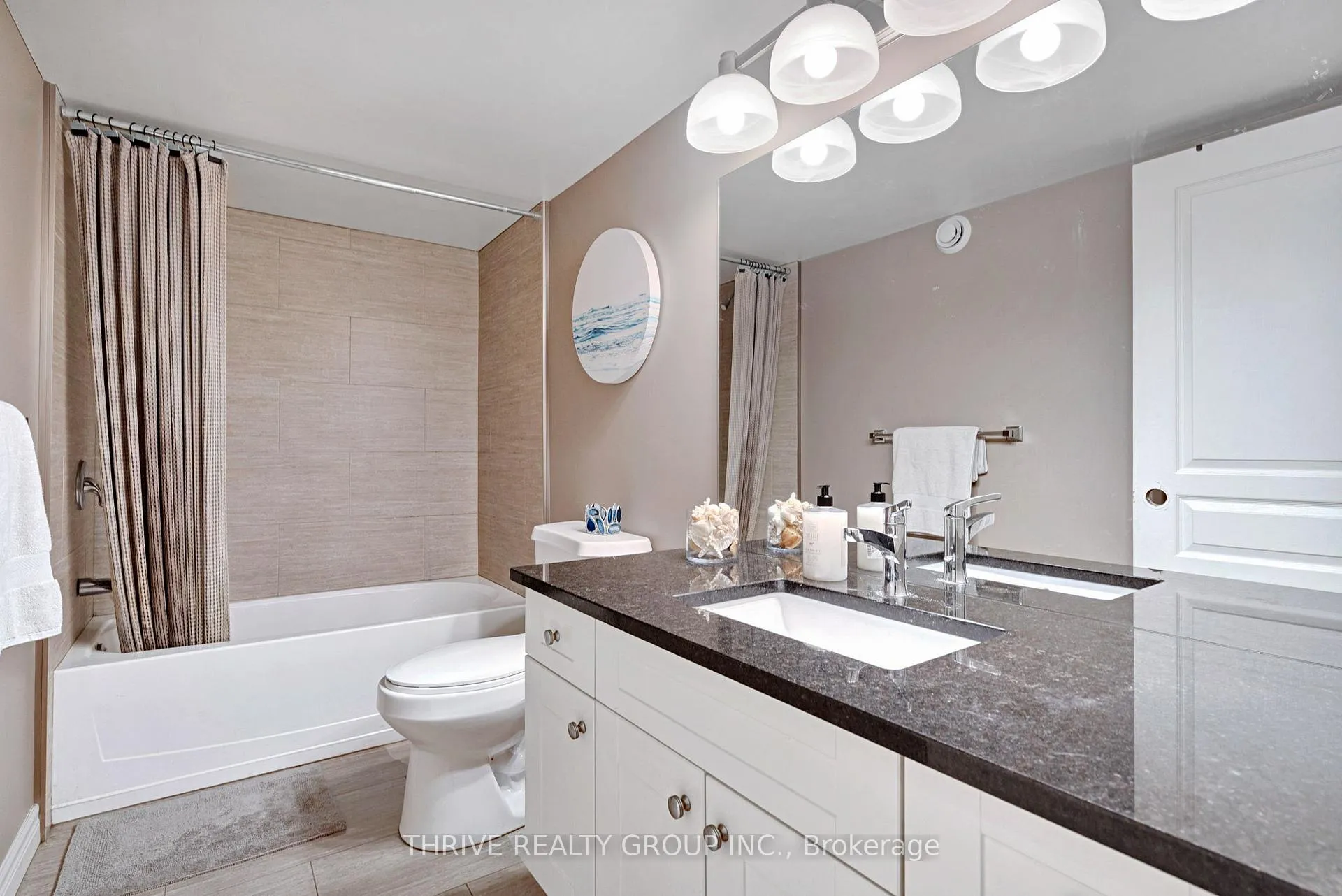 Photo 38 of 1903 Jubilee Crescent, London, North E — HOMEH