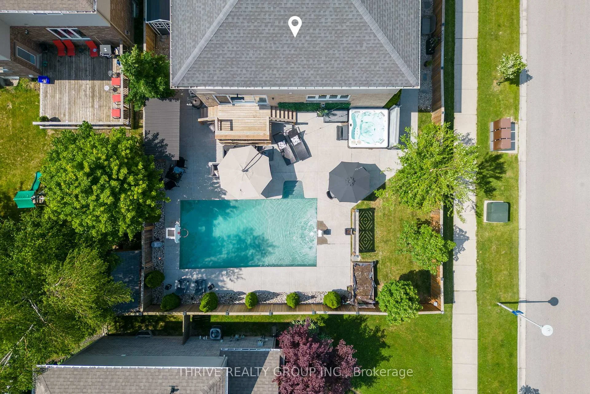 Photo 96 of 1903 Jubilee Crescent, London, North E — HOMEH