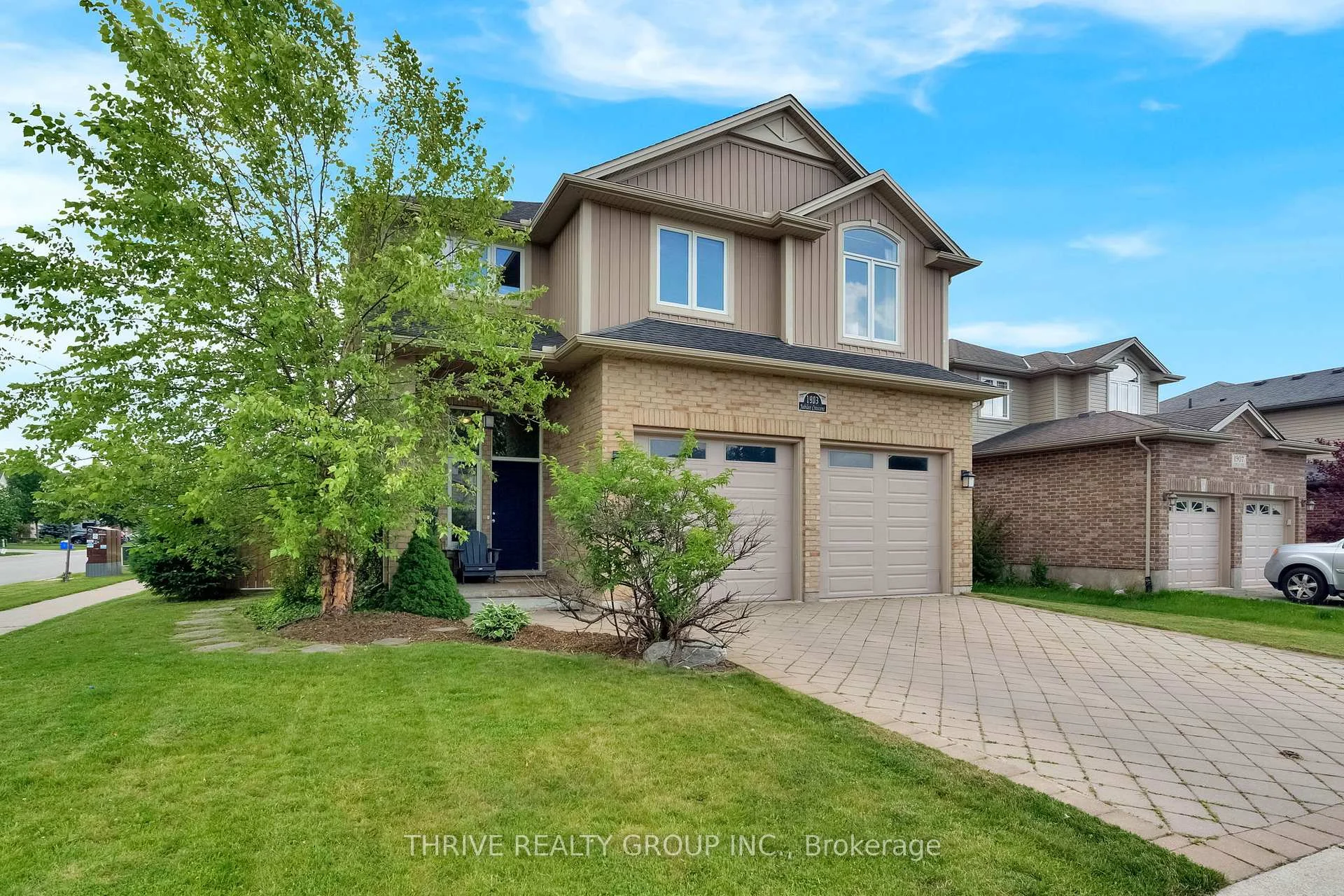 Photo 100 of 1903 Jubilee Crescent, London, North E — HOMEH