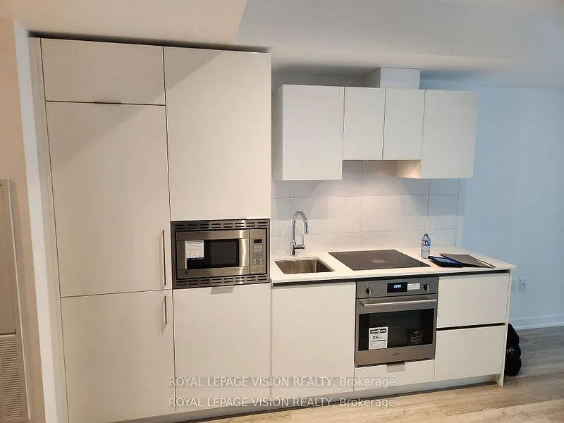 Photo 2 of Unit 1033, 230 Simcoe Street, Toronto, Kensington-Chinatown — HOMEH