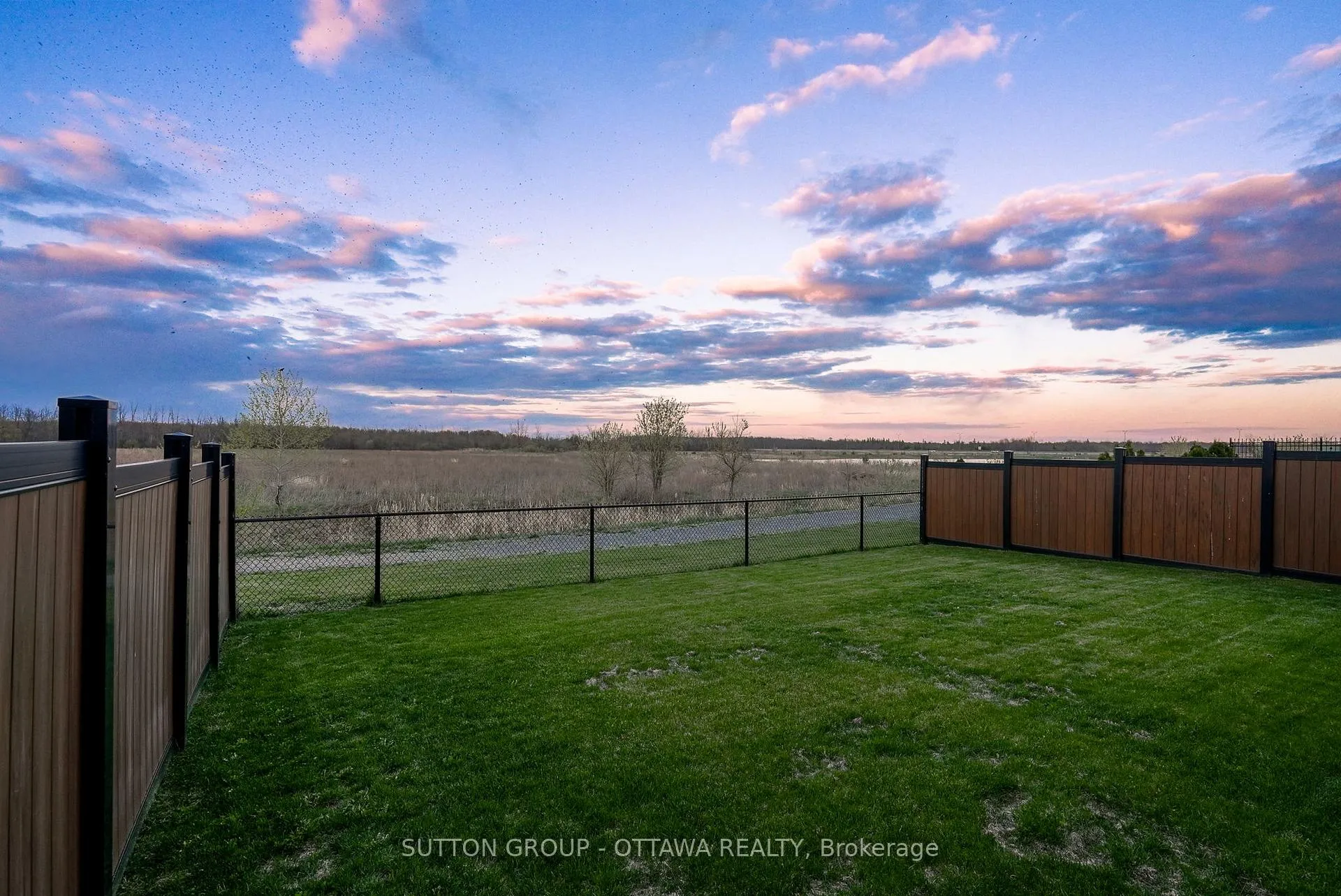 Photo 32 of 105 Dunlop Road, Carleton Place, Carleton Place — HOMEH