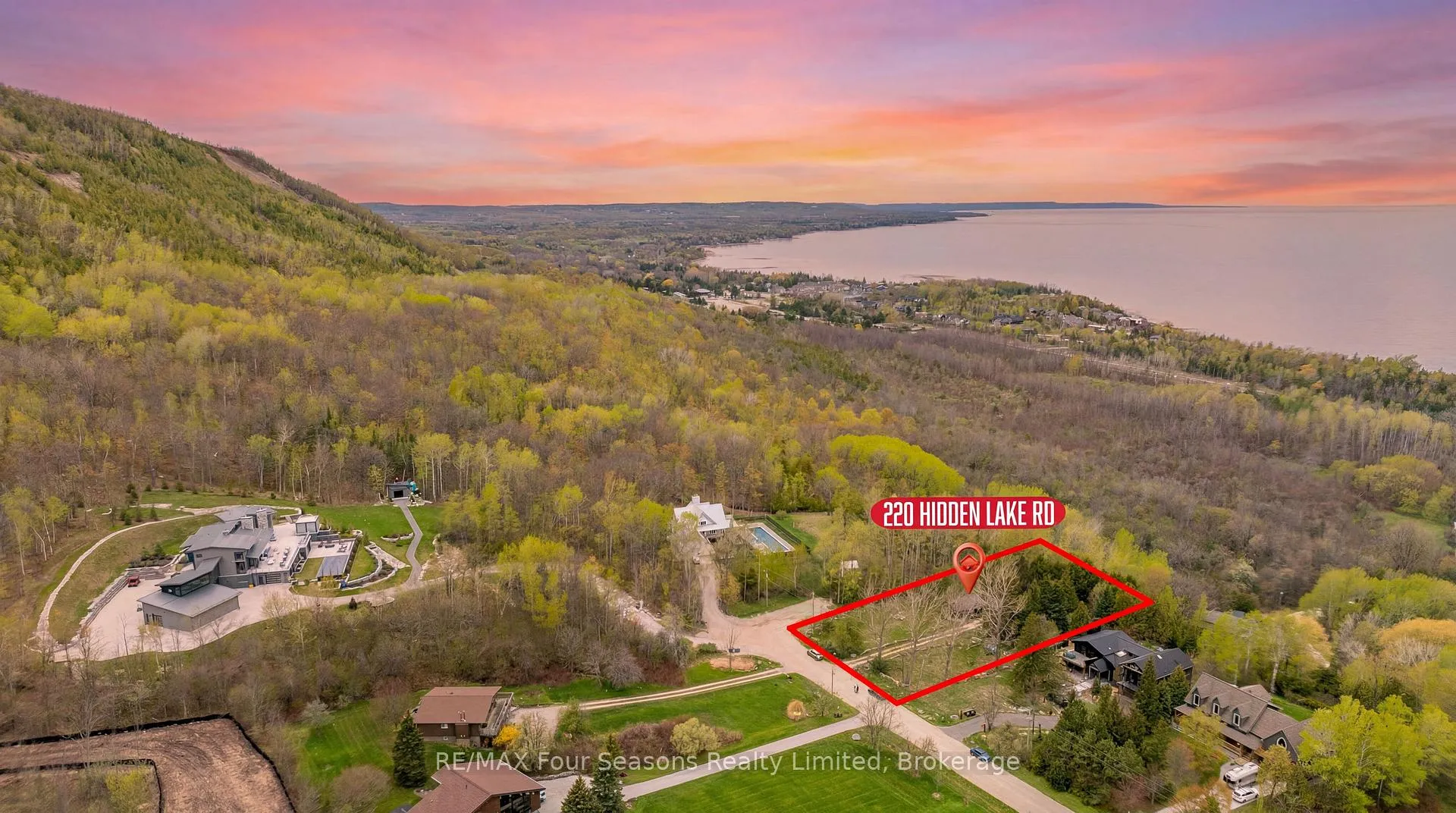 Photo 1 of 220 Hidden Lake Road, Blue Mountains — HOMEH