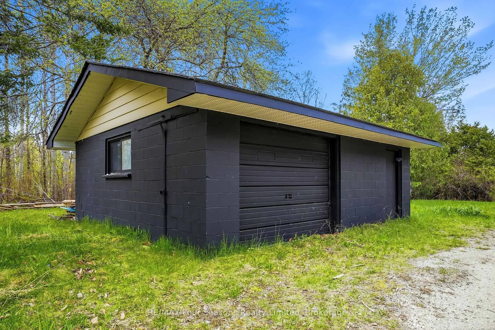 Photo 10 of 220 Hidden Lake Road, Blue Mountains — HOMEH